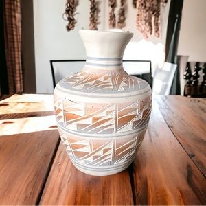 Vintage SIGNED Carved Southwestern Pot